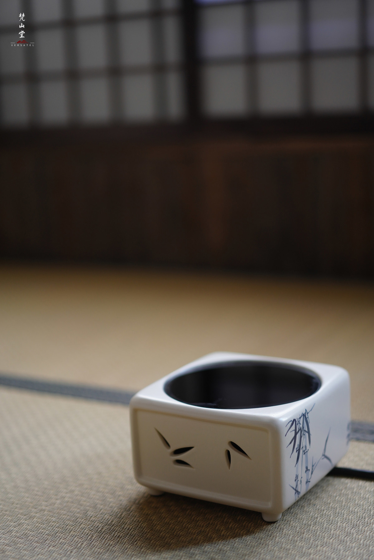 苏打釉青花竹叶四方电陶炉